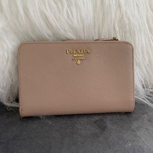 Prada Tan Logo Saffiano Leather Wallet - Excellent Condition with Free Shipping!